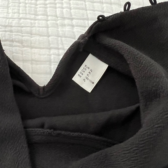 Black Fitted Long Sleeve Embellished Blouse - Picture 3 of 7